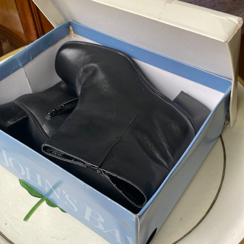 Brand New Black Leather Booties Size 10m By Saint Johns Bay